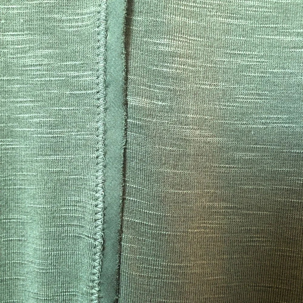 NWT Anthropologie Pure Good Moss Green Satin Trim Silk Feel Top XS Will fit S - Picture 2 of 12